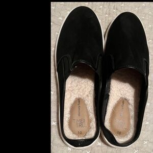 Time and Tru Black Mules for Winter